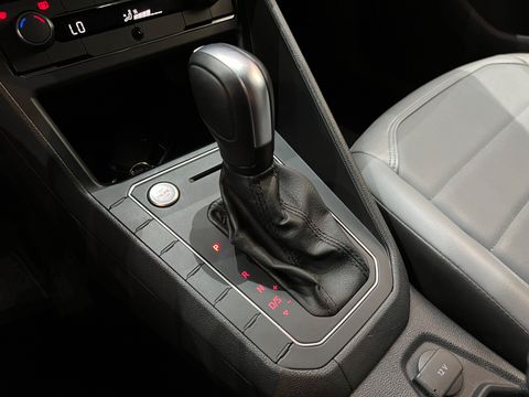 VolksWagen Nivus Highline 1.0 200 TSI Flex Aut.