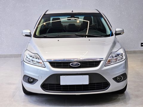 Ford Focus Sedan 2.0 16V/2.0 16V Flex 4p Aut.