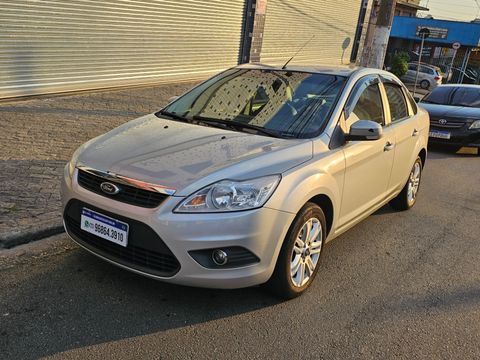 Ford Focus Sedan 2.0 16V/2.0 16V Flex 4p Aut.