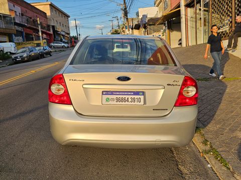 Ford Focus Sedan 2.0 16V/2.0 16V Flex 4p Aut.