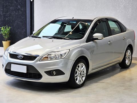 Ford Focus Sedan 2.0 16V/2.0 16V Flex 4p Aut.