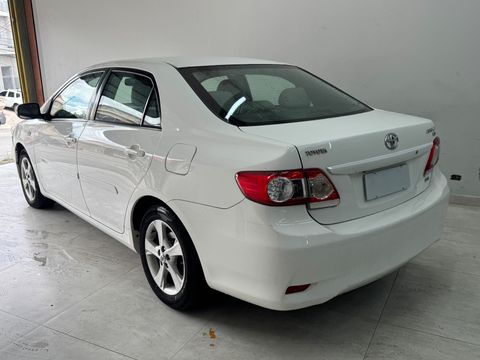 Toyota Corolla XEi 2.0 Flex 16V Aut.