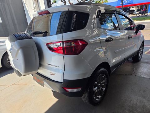 Ford EcoSport FREESTYLE 2.0 16V Flex 5p Aut.