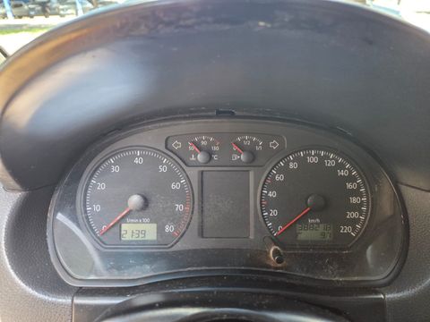 VolksWagen Polo SPORTLINE 1.6 Mi Total Flex 8V 5p