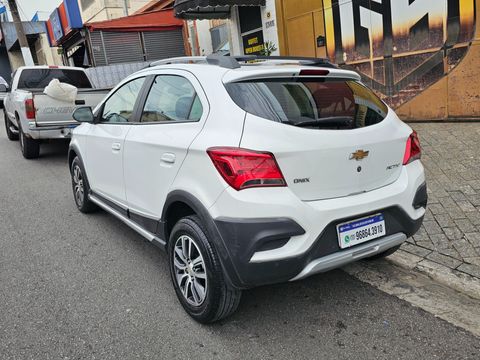 Chevrolet ONIX HATCH ACTIV 1.4 8V Flex 5p Mec.