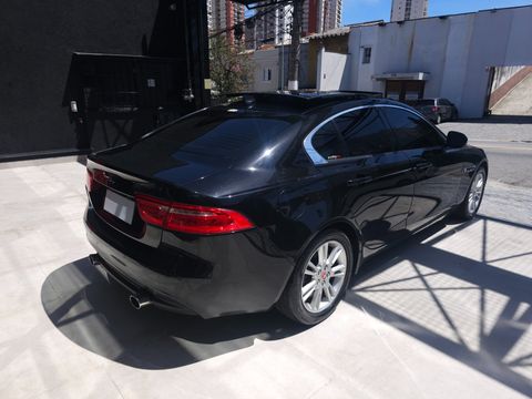 Jaguar XE 2.0 Turbocharged Pure 240cv Aut.