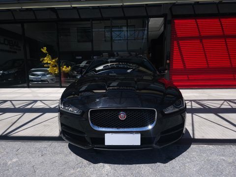 Jaguar XE 2.0 Turbocharged Pure 240cv Aut.