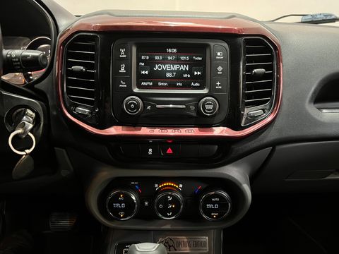 Fiat Toro Freedom 1.8 16V Flex Aut.