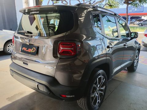 Jeep Renegade Long. T270 1.3 TB 4x2 Flex Aut.