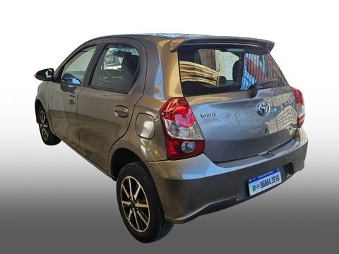 Toyota ETIOS X Plus 1.5 Flex 16V 5p Aut.