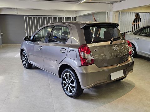 Toyota ETIOS X Plus 1.5 Flex 16V 5p Aut.