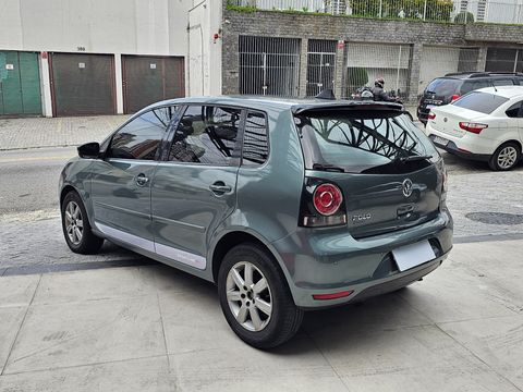 VolksWagen Polo SPORTLINE 1.6 Mi Total Flex 8V 5p