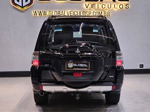 Mitsubishi Pajero HPE Full 3.2 4x4 T.I.Dies. 5p Aut