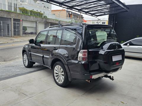 Mitsubishi Pajero HPE Full 3.2 4x4 T.I.Dies. 5p Aut