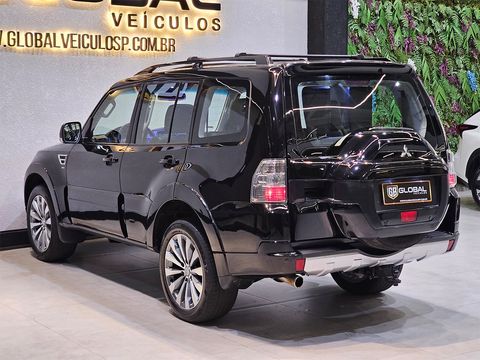 Mitsubishi Pajero HPE Full 3.2 4x4 T.I.Dies. 5p Aut