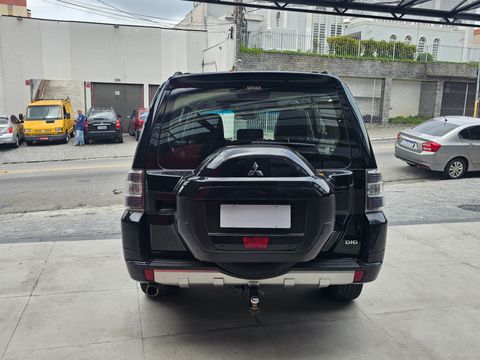 Mitsubishi Pajero HPE Full 3.2 4x4 T.I.Dies. 5p Aut