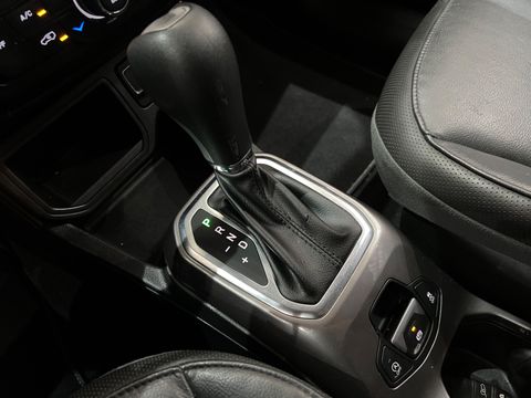 Jeep Renegade Limited 1.8 4x2 Flex 16V Aut.