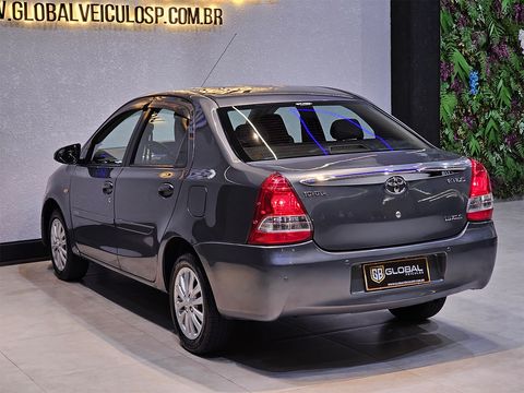 Toyota ETIOS XLS Sedan 1.5 Flex 16V 4p Mec.