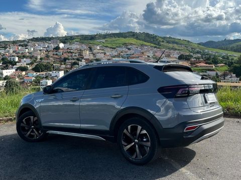 VolksWagen Nivus Highline 1.0 200 TSI Flex Aut.