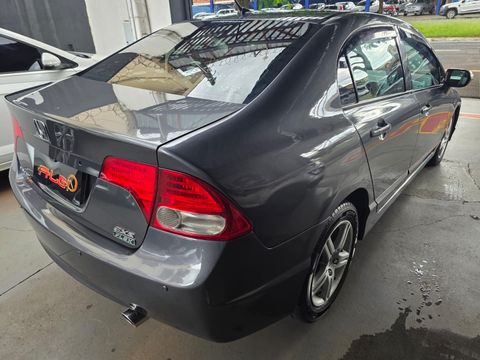 Honda Civic Sedan EXS 1.8/1.8 Flex 16V Aut. 4p