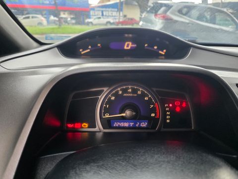 Honda Civic Sedan EXS 1.8/1.8 Flex 16V Aut. 4p