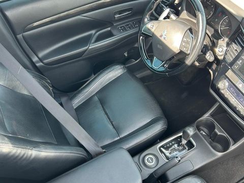 Mitsubishi OUTLANDER 2.2 165cv Diesel Aut.