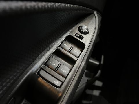 Chevrolet ONIX SEDAN Plus LTZ 1.0 12V TB Flex Mec.