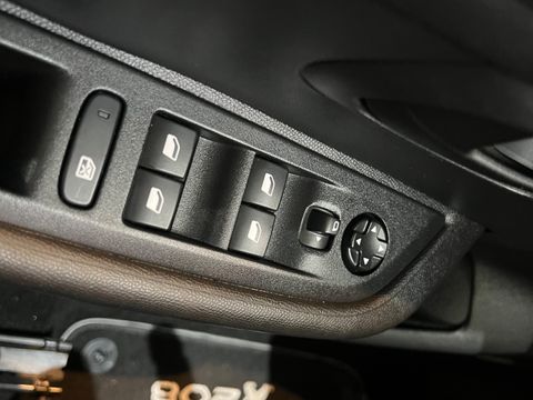 Peugeot 208 Like 1.0 Flex 6V 5p Mec.