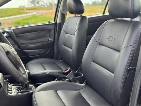 Chevrolet Astra Advantage 2.0 MPFI 8V FlexPower 5p