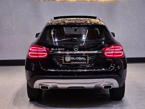 Mercedes GLA 200 Vision 1.6/1.6 TB 16V Flex Aut.