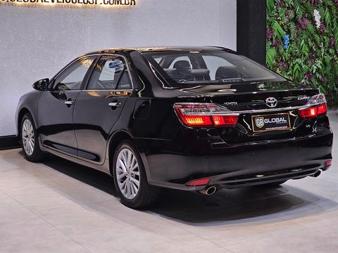 Toyota Camry XLE 3.5 24V Aut.