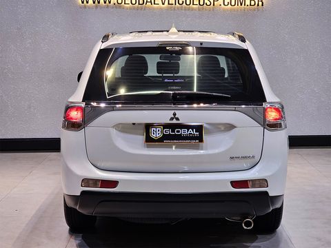 Mitsubishi OUTLANDER 2.0 16V 160cv Aut.