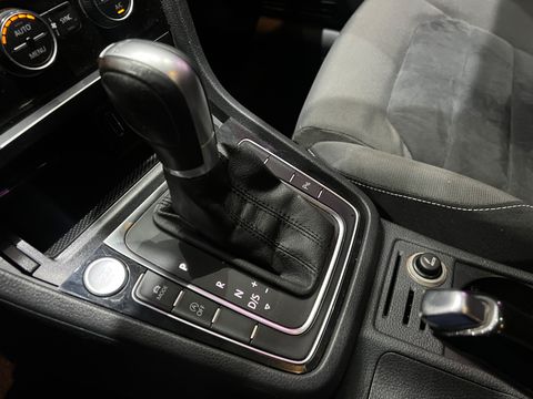 VolksWagen Golf Highline 1.4 TSI 140cv Aut.