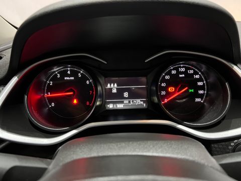 Chevrolet ONIX SEDAN Plus LT 1.0 12V Flex 4p Mec.