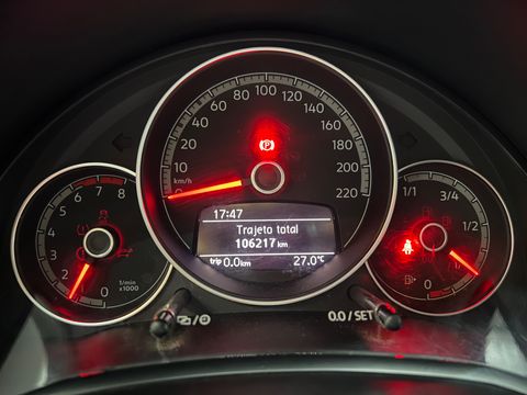 VolksWagen up! move 1.0 Total Flex 12V 5p