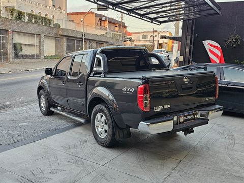 Nissan Frontier PLATINUM CD 4x4 2.5 TB Diesel