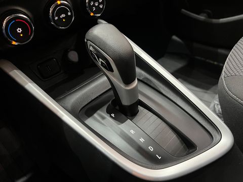 Chevrolet ONIX SEDAN Plus LT 1.0 12V TB Flex Aut.