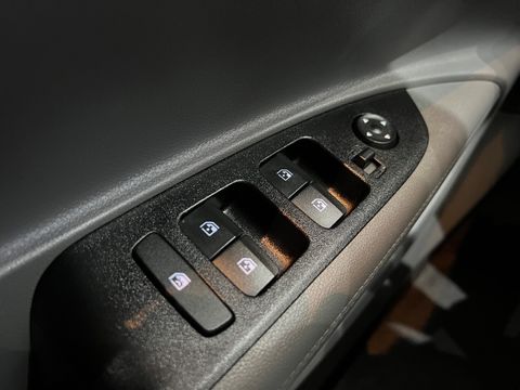 Hyundai HB20S Comfort Plus 1.0 Flex 12V Mec.