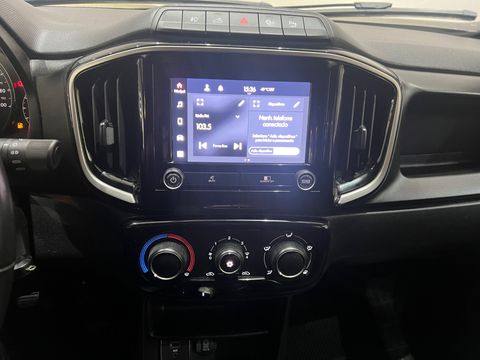 Fiat Strada Volcano 1.3 Flex 8V CD