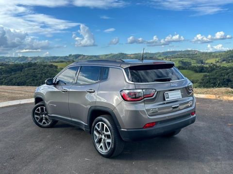 Jeep COMPASS LONGITUDE 2.0 4x4 Dies. 16V Aut.