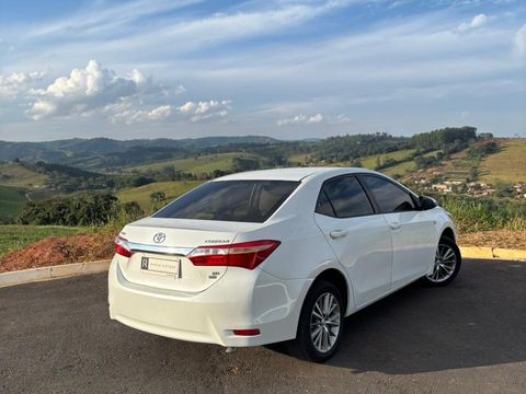 Toyota Corolla XEi 2.0 Flex 16V Aut.