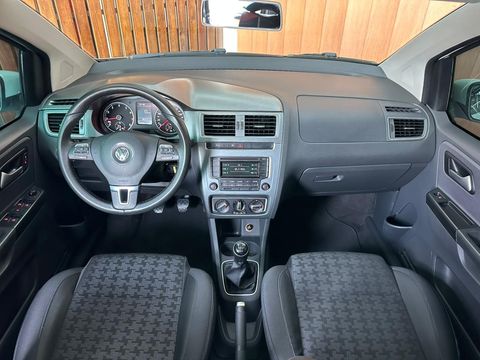 VolksWagen Fox Comfortline 1.0 Flex 8V 5p