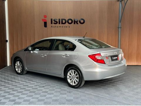 Honda Civic Sedan LXS 1.8/1.8 Flex 16V Aut. 4p
