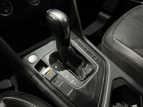 VolksWagen TIGUAN Allspac Comf 250 TSI 1.4 Flex