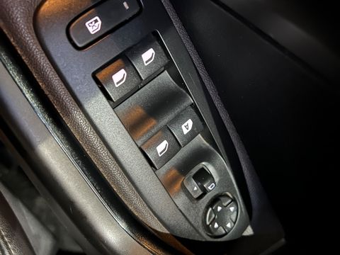 Peugeot 2008 Griffe 1.6 Flex 16V 5p Aut.