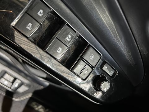 Toyota YARIS XLS Connect Sed. 1.5 Flex 16V Aut.