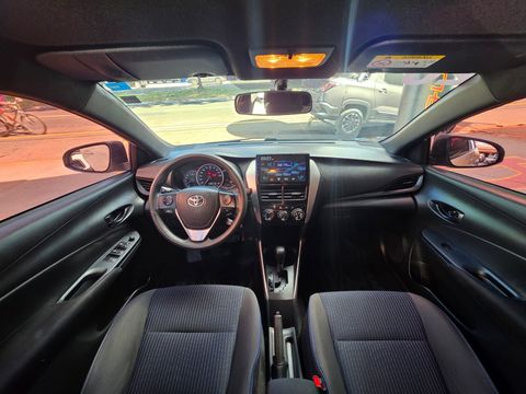 Toyota YARIS XL Live 1.3 Flex 16V 5p Aut.