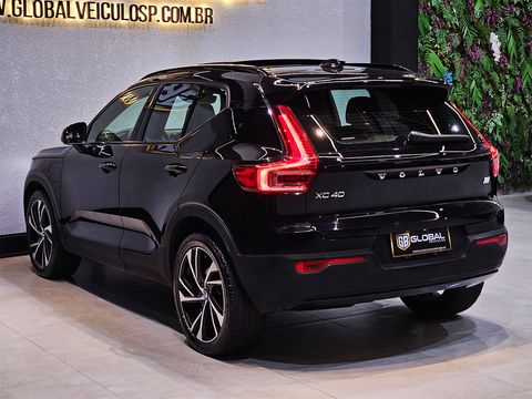 Volvo XC 40 T-5 R-DESIGN 1.5 FWD (Híbrido)