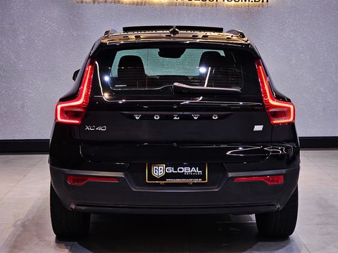 Volvo XC 40 T-5 R-DESIGN 1.5 FWD (Híbrido)