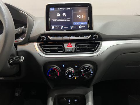Hyundai HB20S Comfort Plus 1.0 Flex 12V Mec.